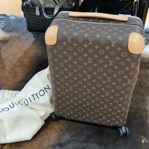 Louis Vuitton Horizon 55